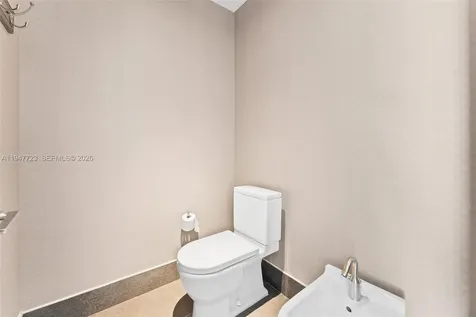 1100 Biscayne Boulevard Miami FL 33132