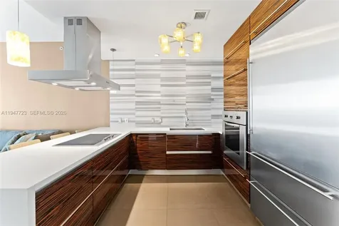 1100 Biscayne Boulevard Miami FL 33132