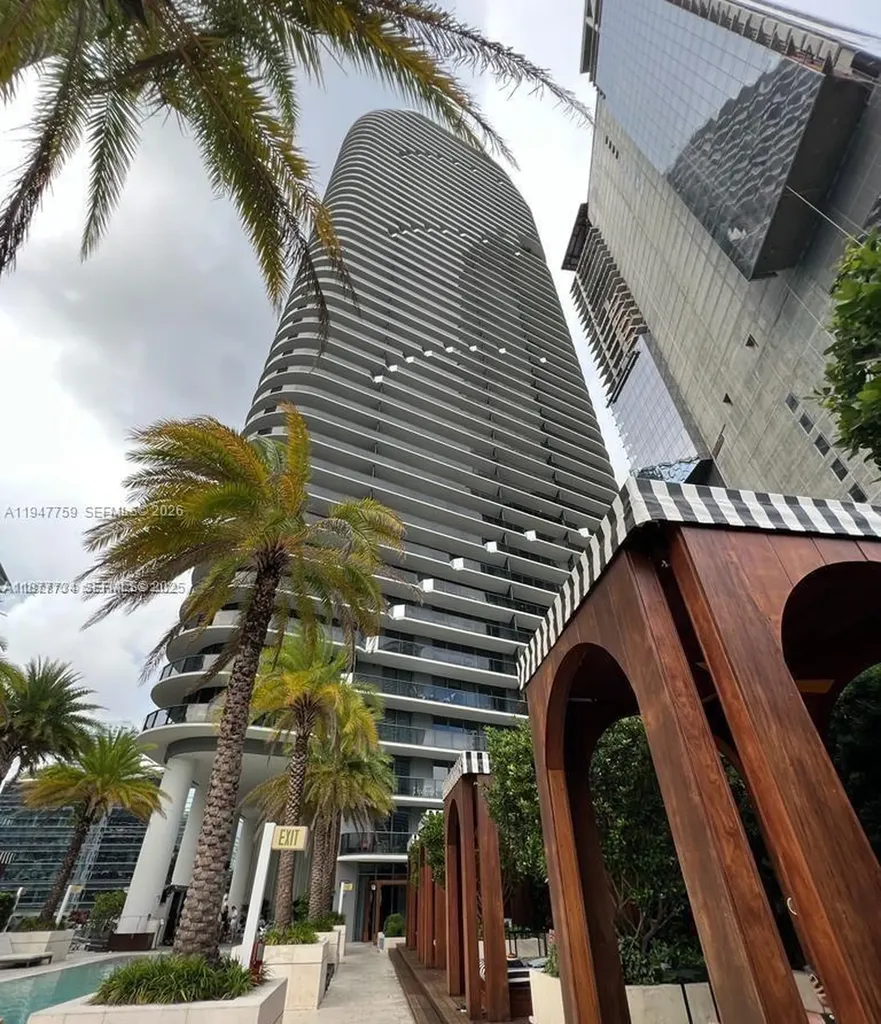 801 S Miami Avenue Miami FL 33130
