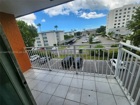 11309 SW 200th Street Miami FL 33157