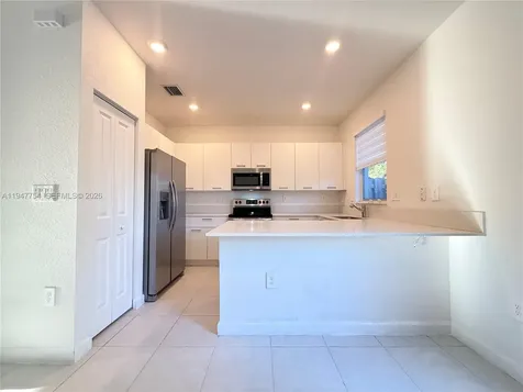 12433 NW 23rd Court Miami FL 33167