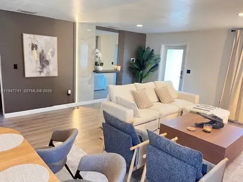 601 NW 10th Street Hallandale Beach FL 33009