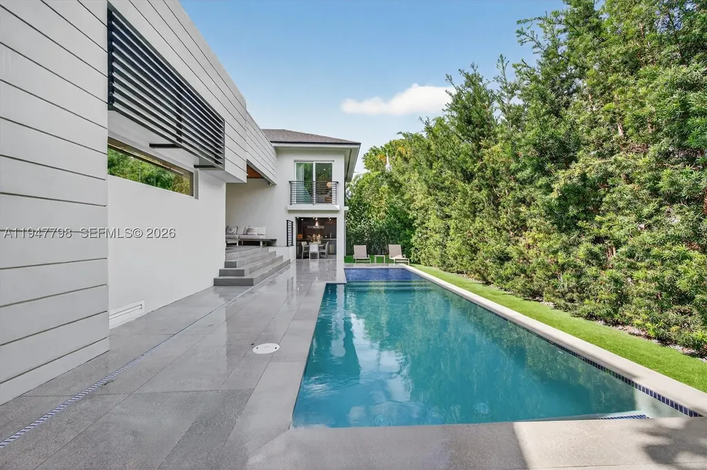 315 Palmwood Lane Key Biscayne FL 33149
