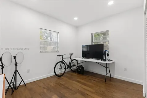 550 Cardinal Street Miami Springs FL 33166