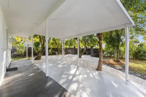 550 Cardinal Street Miami Springs FL 33166