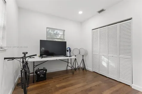 550 Cardinal Street Miami Springs FL 33166