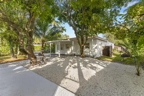550 Cardinal Street Miami Springs FL 33166