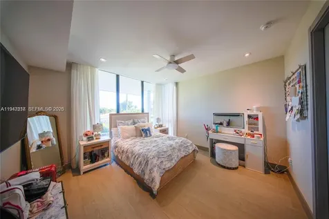 7520 W Treasure Drive North Bay Village FL 33141