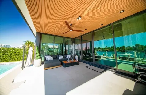 7520 W Treasure Drive North Bay Village FL 33141