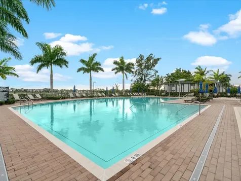 544 NE 206th Lane Miami FL 33179