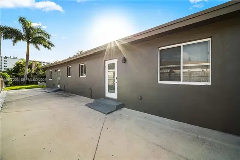 1250 NE 110th Street Miami FL 33161