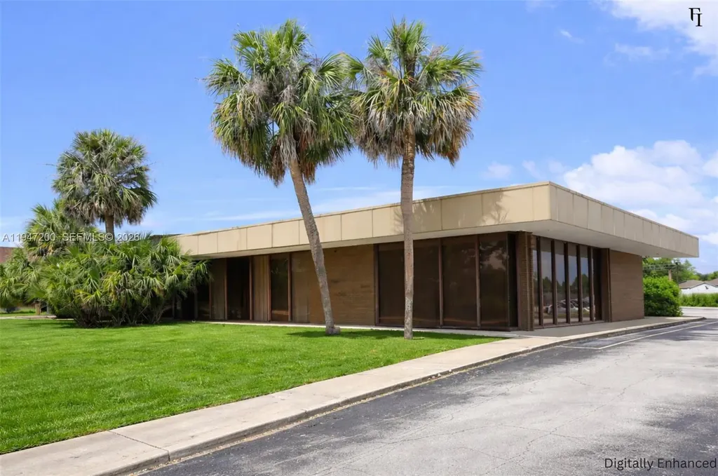 940 Deltona Boulevard Deltona FL 32725