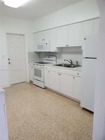 1170 NE 111th Street Miami FL 33161