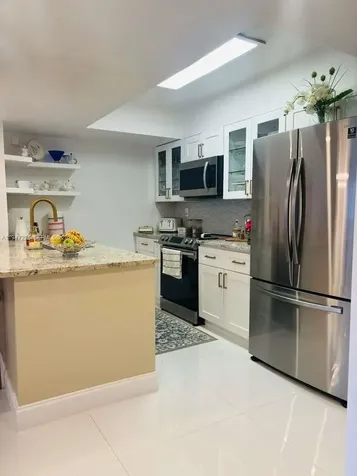 20810 San Simeon Way Miami FL 33179