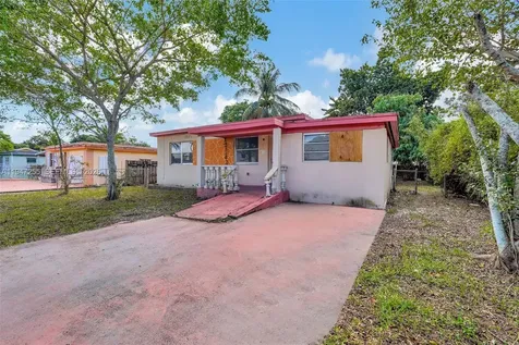 1360 NW 117th Street Miami FL 33167