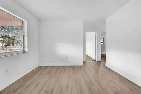 1360 NW 117th Street Miami FL 33167
