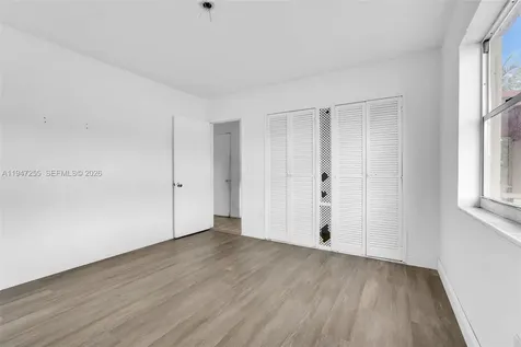 1360 NW 117th Street Miami FL 33167