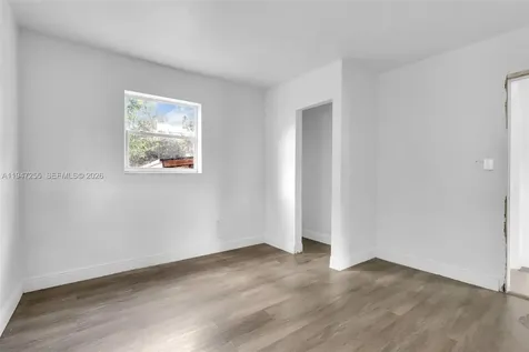 1360 NW 117th Street Miami FL 33167