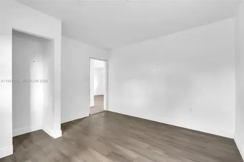 1360 NW 117th Street Miami FL 33167