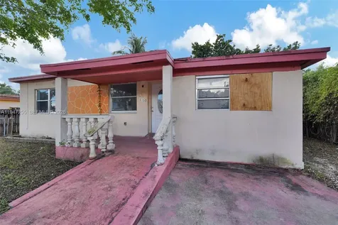 1360 NW 117th Street Miami FL 33167