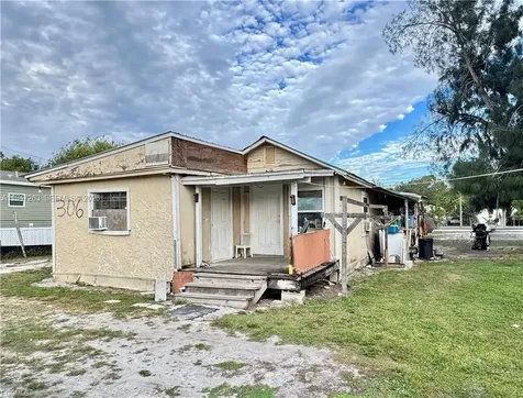 306 SE 13th Street Other City - In The State Of Florida FL 34142