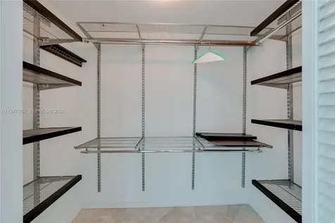 31 SE 5th Street Miami FL 33131
