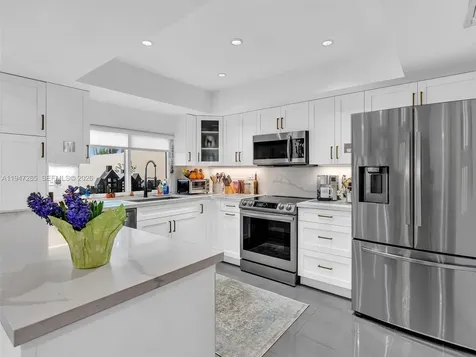7661 SW 102nd Place Miami FL 33173