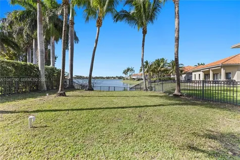 18832 SW 77th Court Cutler Bay FL 33157