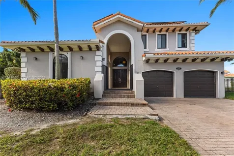 18832 SW 77th Court Cutler Bay FL 33157