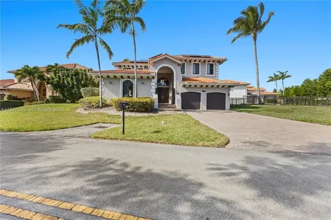 18832 SW 77th Court Cutler Bay FL 33157