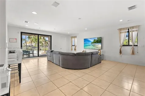 18832 SW 77th Court Cutler Bay FL 33157