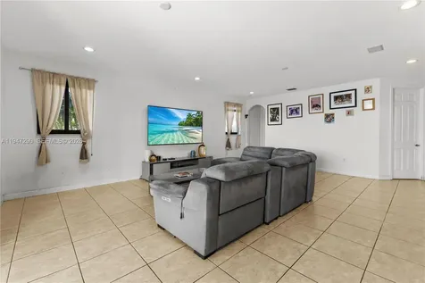 18832 SW 77th Court Cutler Bay FL 33157