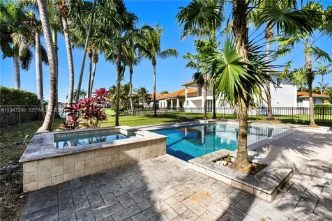 18832 SW 77th Court Cutler Bay FL 33157