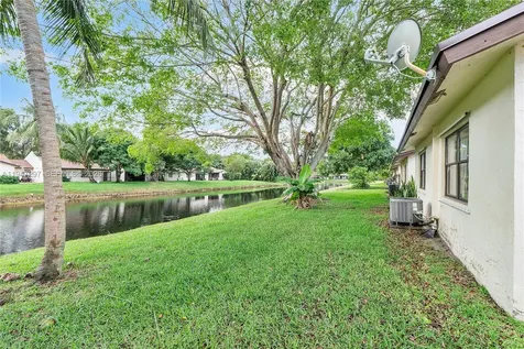 6616 N Parkway Drive Margate FL 33068