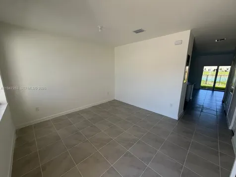 2732 SE 26 Avenue Homestead FL 33035