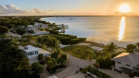 65 Tarpon Avenue Key Largo FL 33037