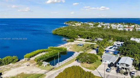 65 Tarpon Avenue Key Largo FL 33037