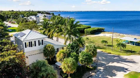 65 Tarpon Avenue Key Largo FL 33037