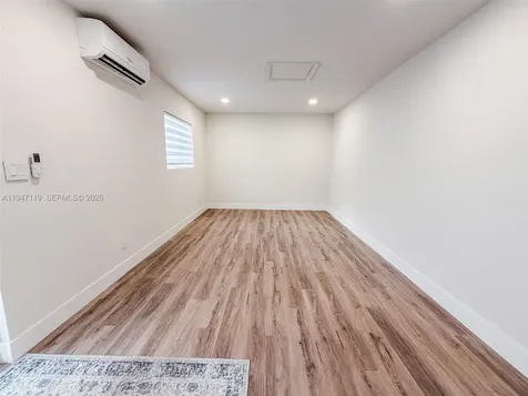 9202 NW 81st Court Tamarac FL 33321