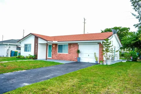 9202 NW 81st Court Tamarac FL 33321