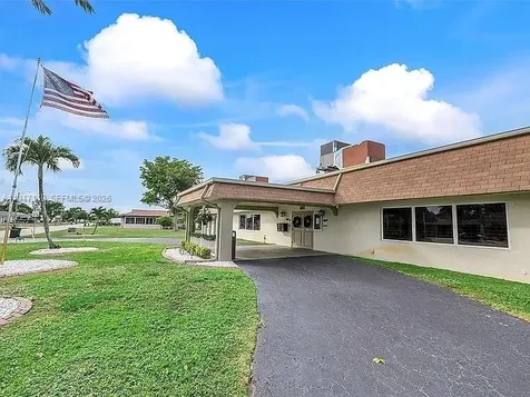 9202 NW 81st Court Tamarac FL 33321