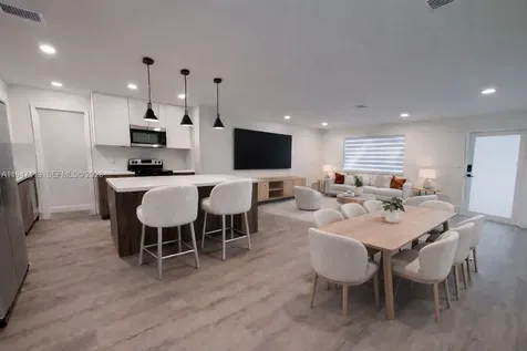 9202 NW 81st Court Tamarac FL 33321