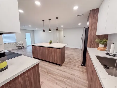 9202 NW 81st Court Tamarac FL 33321