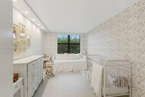 1121 Crandon Boulevard Key Biscayne FL 33149