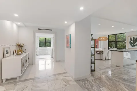 1121 Crandon Boulevard Key Biscayne FL 33149