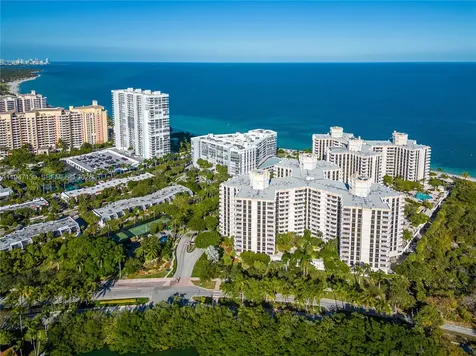 1121 Crandon Boulevard Key Biscayne FL 33149