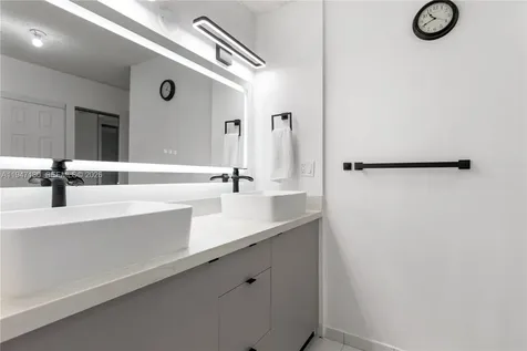 2800 N 46th Avenue Hollywood FL 33021