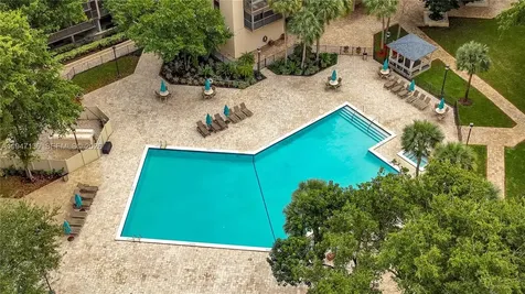 2800 N 46th Avenue Hollywood FL 33021
