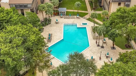 2800 N 46th Avenue Hollywood FL 33021