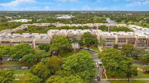2800 N 46th Avenue Hollywood FL 33021